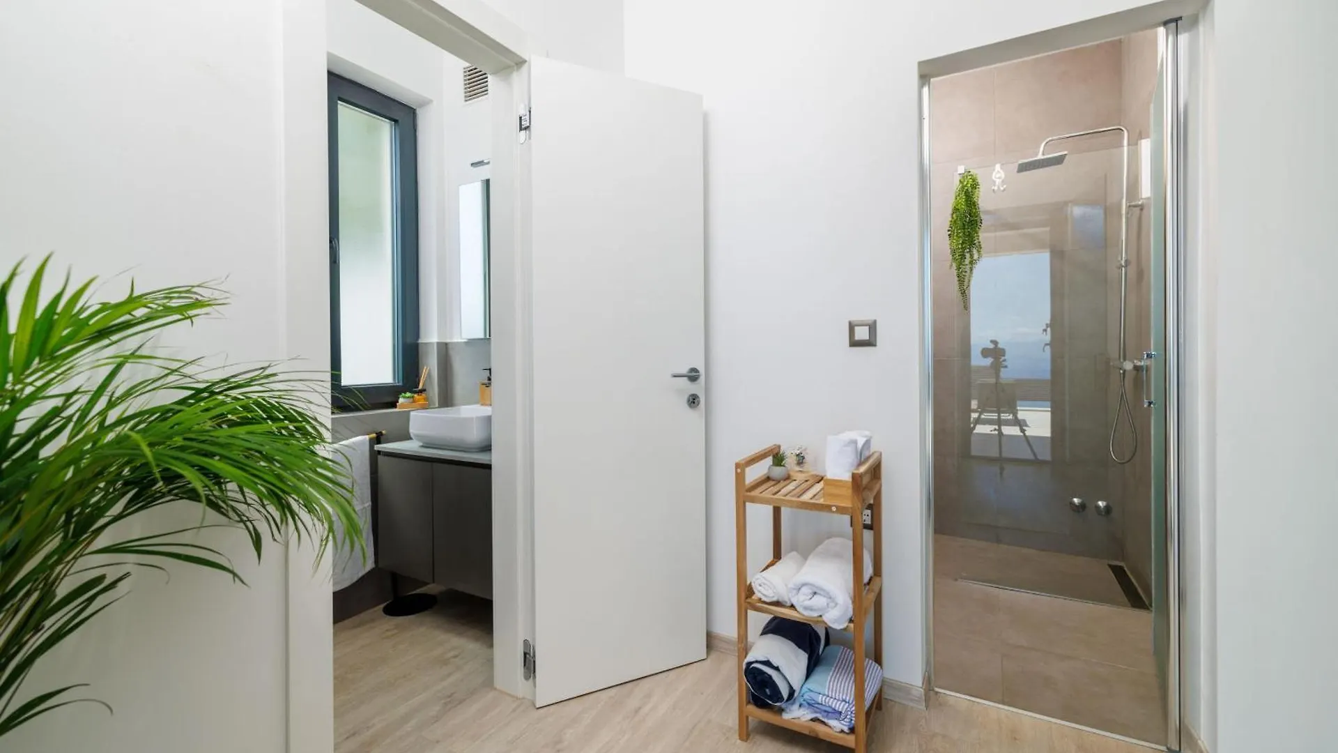 Villa Levant For 10 People Near Opatija With Jacuzzi & Sea View Mošćenička Draga