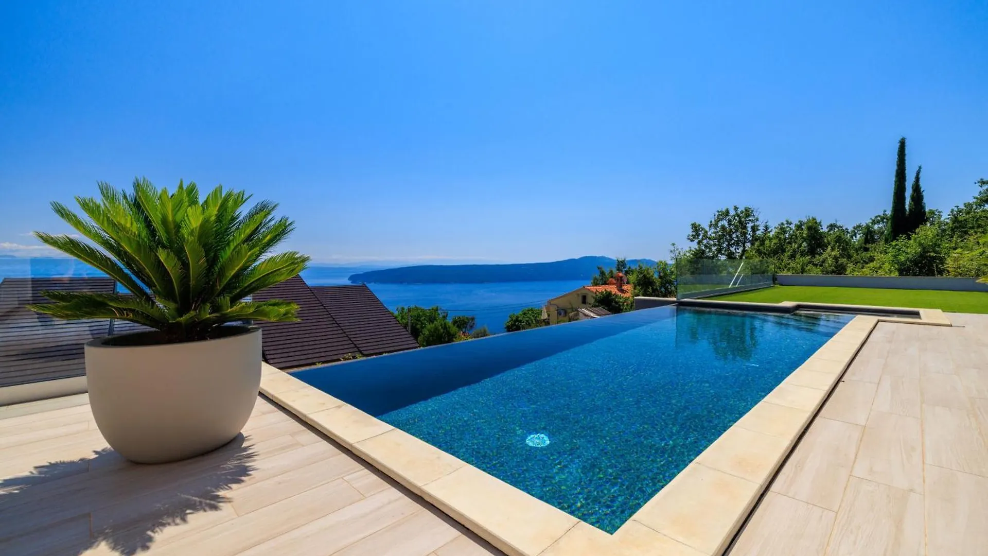 Villa Levant For 10 People Near Opatija With Jacuzzi & Sea View Mošćenička Draga
